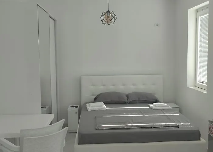 Апартаменты Golem Apartment Голем