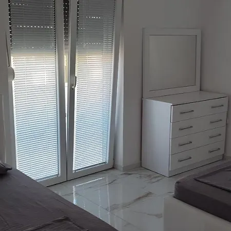 Golem Apartment * Golem