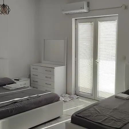 Golem Apartment Appartamento