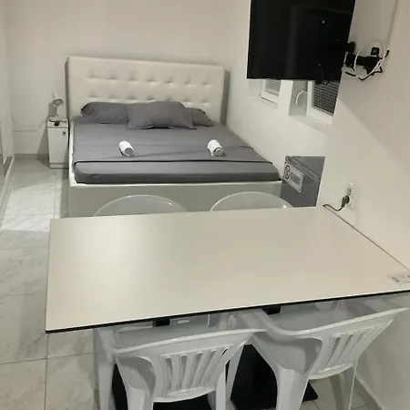 Golem Apartment *