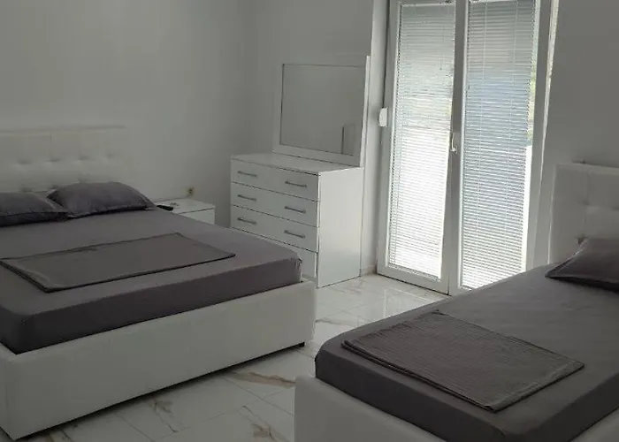 Golem Apartment Appartamento *