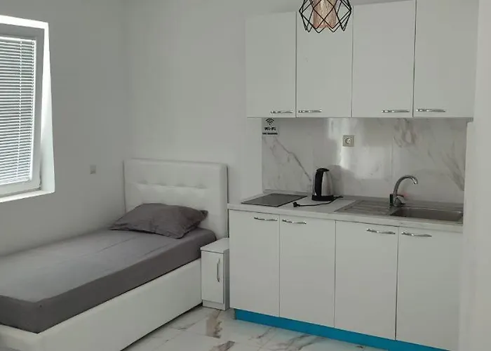 Golem Apartment Golem (Tirana)